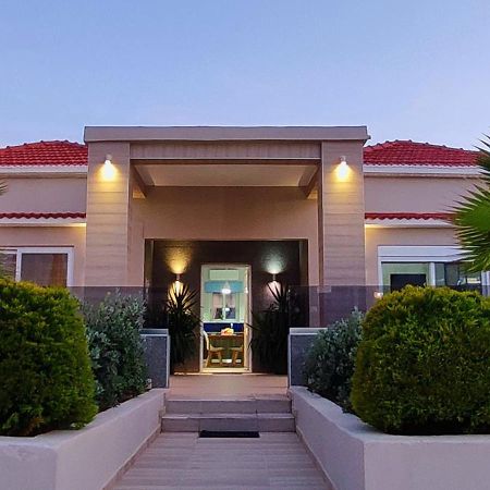 Luxury Villa Eva-Mari With Jacuzzi, 50M From The Beach Sztalósz Kültér fotó