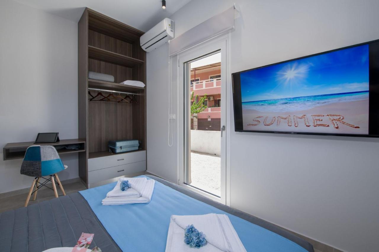 Luxury Villa Eva-Mari With Jacuzzi, 50M From The Beach Sztalósz Kültér fotó