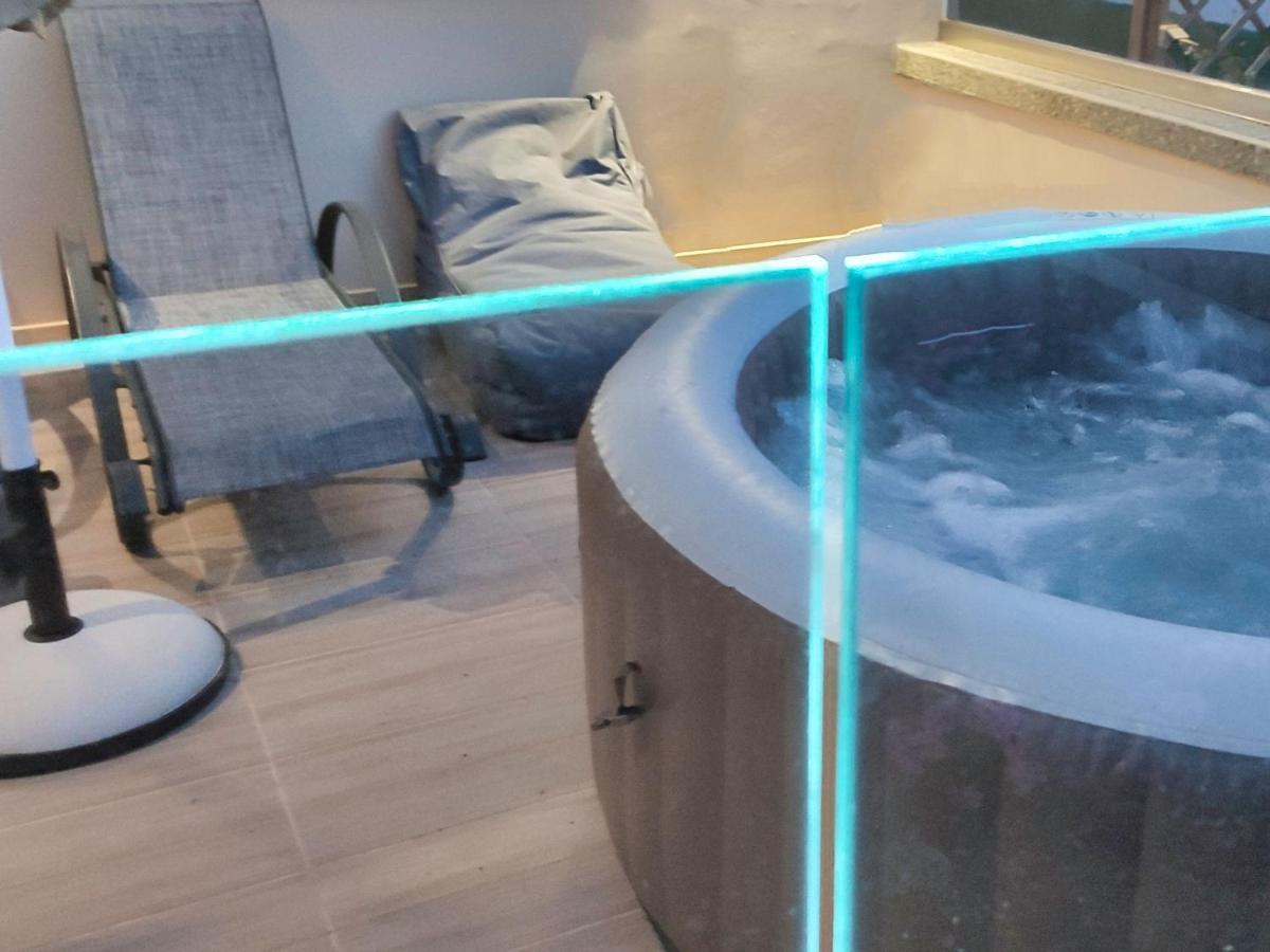 Luxury Villa Eva-Mari With Jacuzzi, 50M From The Beach Sztalósz Kültér fotó