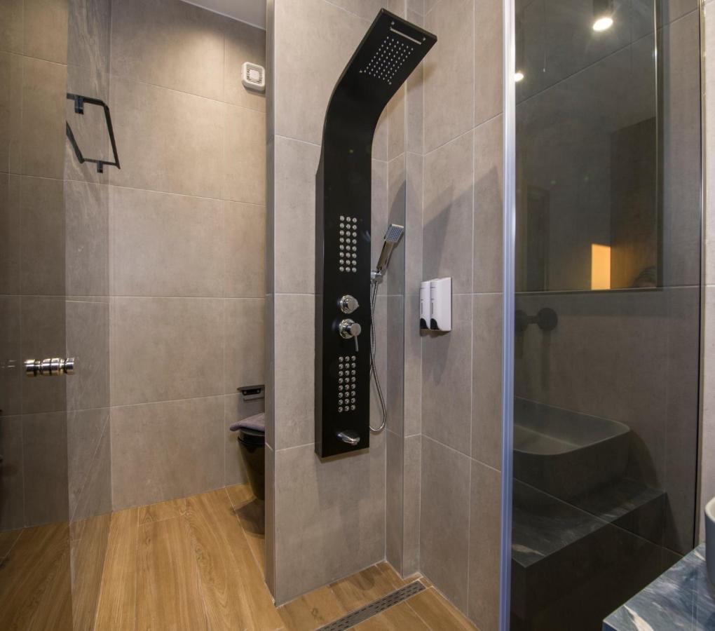 Luxury Villa Eva-Mari With Jacuzzi, 50M From The Beach Sztalósz Kültér fotó