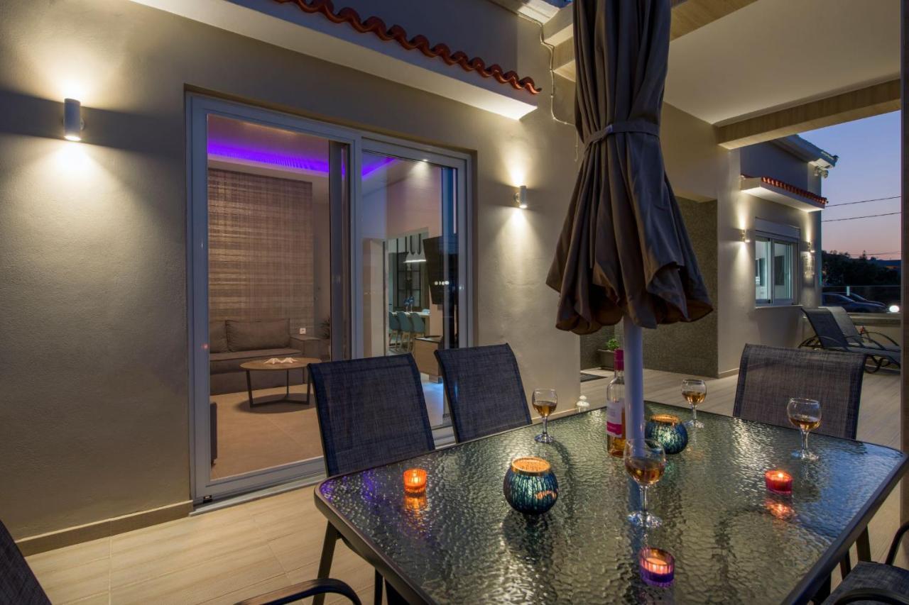 Luxury Villa Eva-Mari With Jacuzzi, 50M From The Beach Sztalósz Kültér fotó